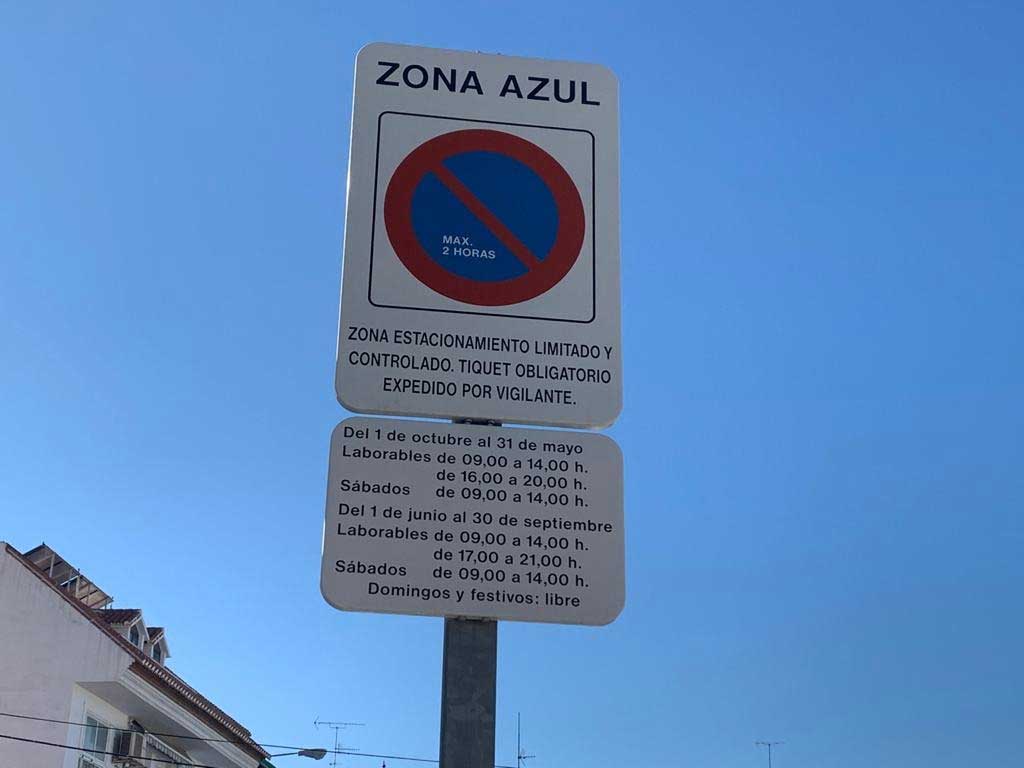 Blue Zone controlled with a ticket parking in Torre del Mar, maximum parking 2 hours